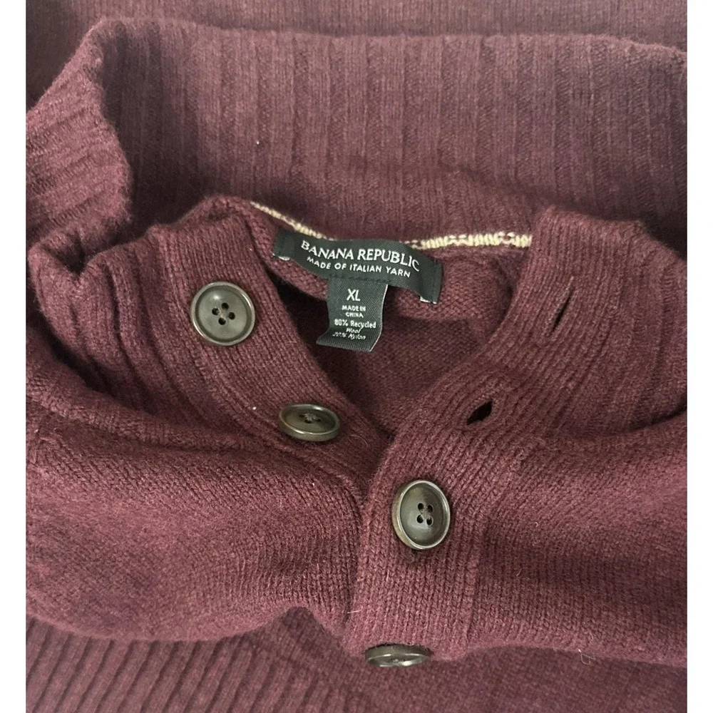 Banana Republic Mens XL Maroon Italian Wool Blend Mock Neck Button Sweater Knit